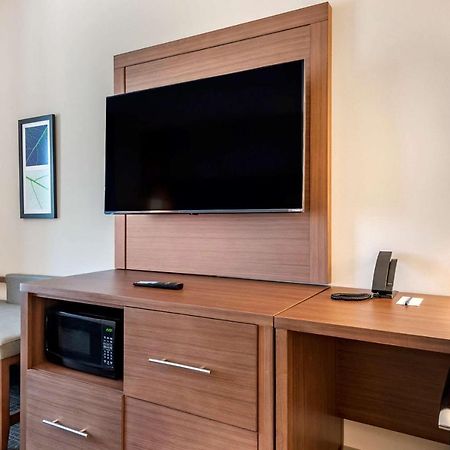 Comfort Suites Grandview - Kansas City Buitenkant foto