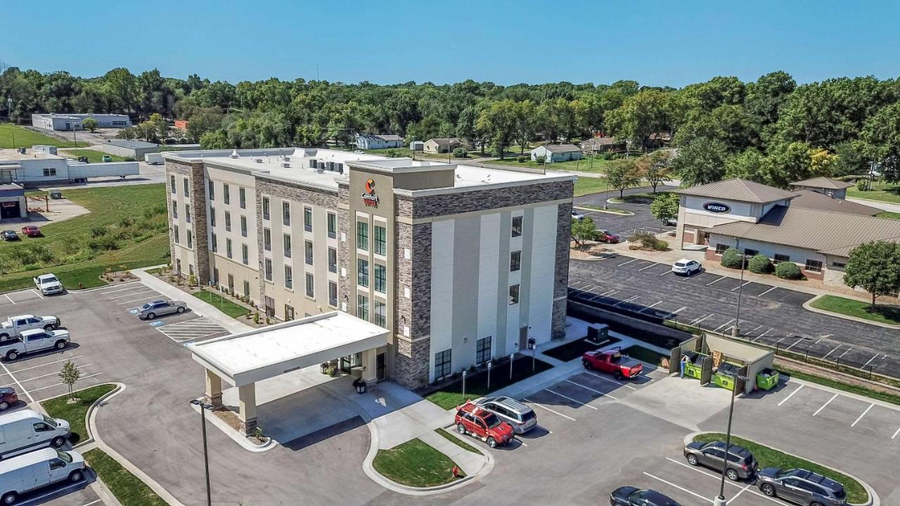 Comfort Suites Grandview - Kansas City Buitenkant foto
