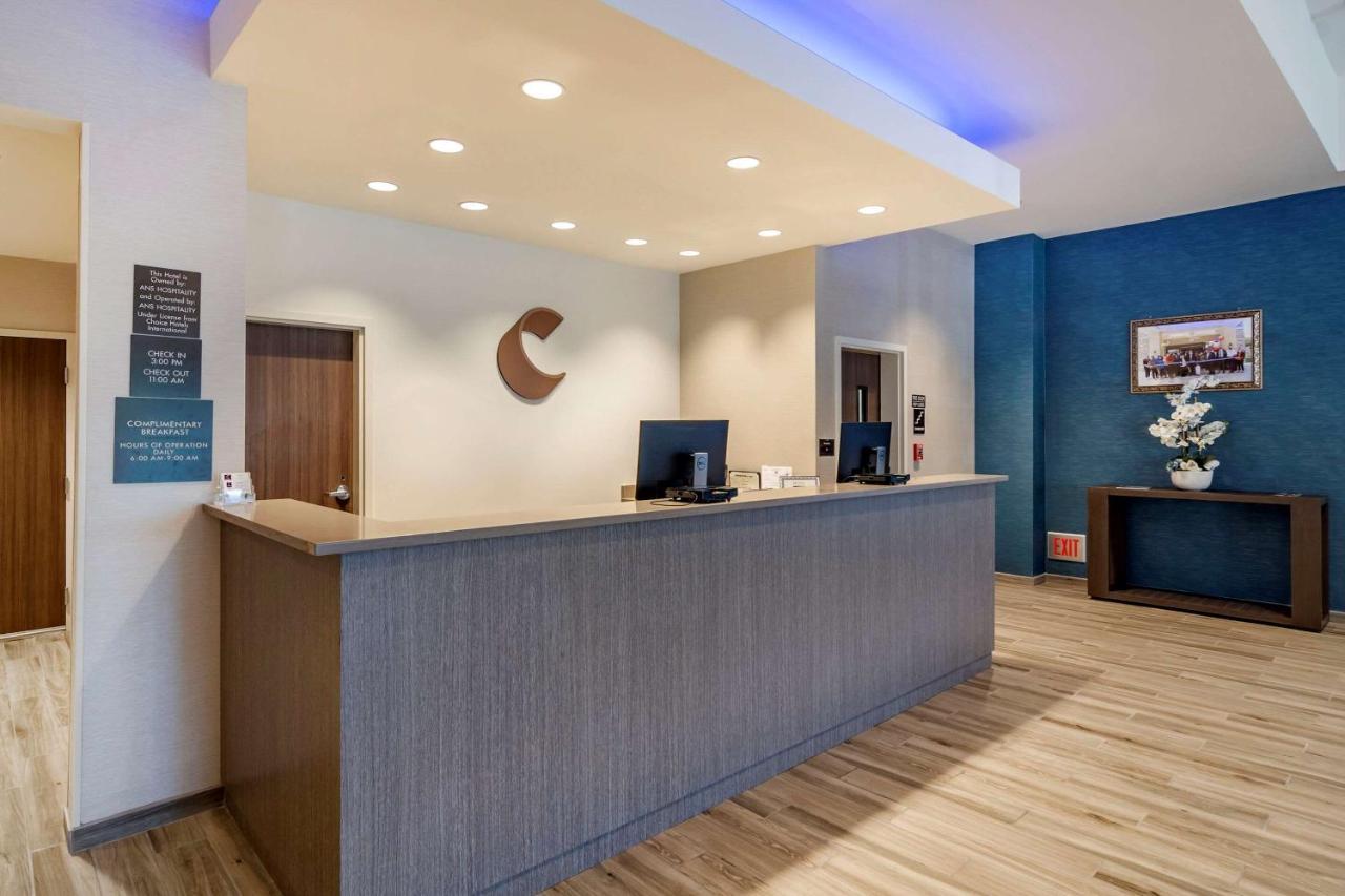 Comfort Suites Grandview - Kansas City Buitenkant foto
