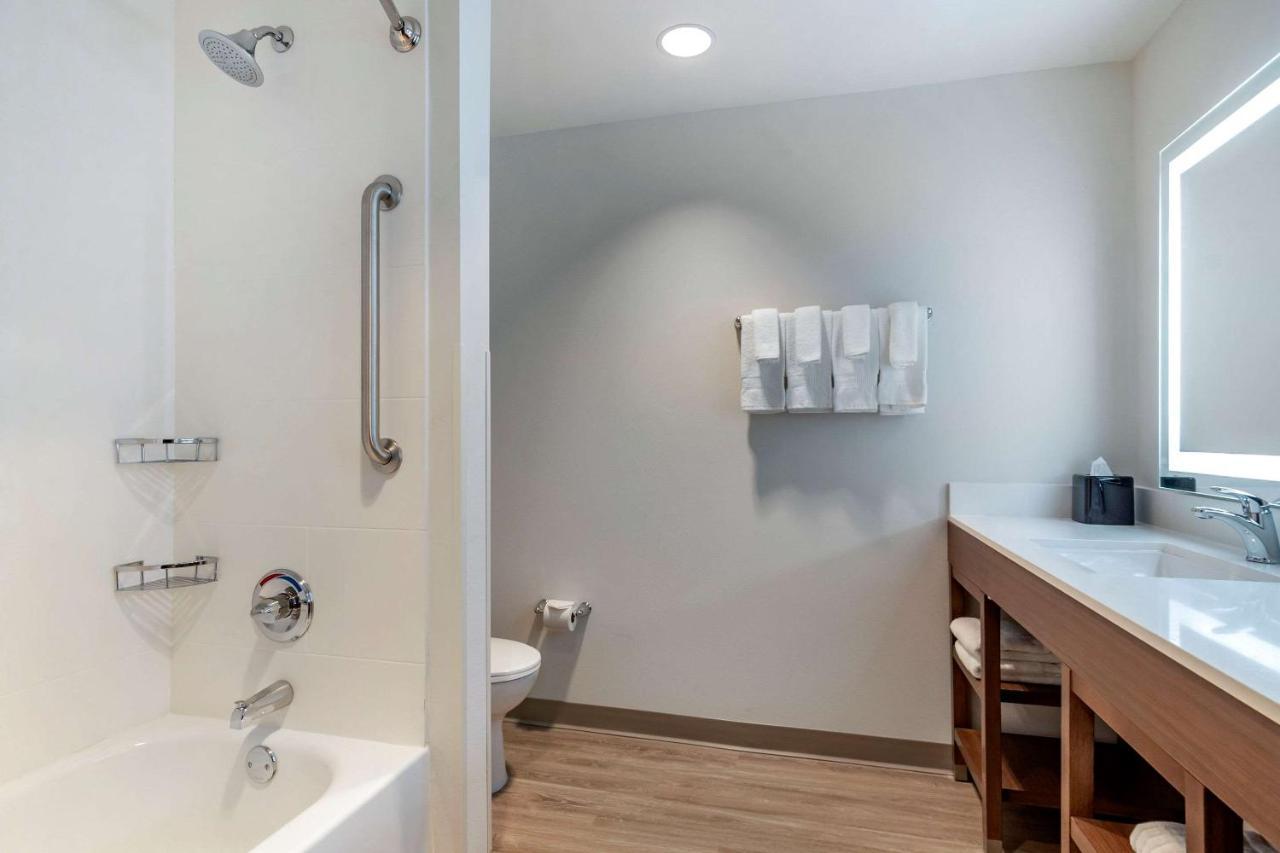 Comfort Suites Grandview - Kansas City Buitenkant foto